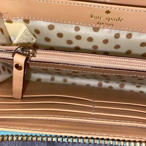 Kate Spade wallet - Picture 6 of 9